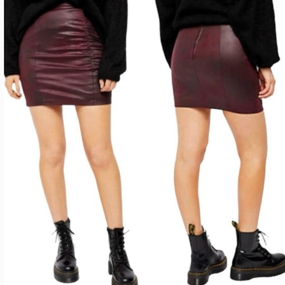 Free People Rumi Ruched Burgundy Wine Mini Skirt S faux suede stretchy unlined